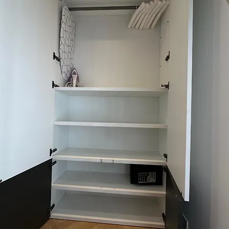 Charma Luxury - * Roma