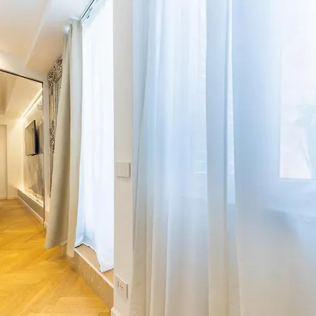 Charma Luxury -