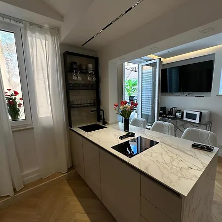 Charma Luxury - * Rome
